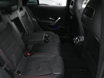 Mercedes-Benz CLA 250 e 8G-DCT AMG Line