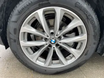 X3 xDrive20d eAHK PanoGlDach HiFi Adapdt LED RFK