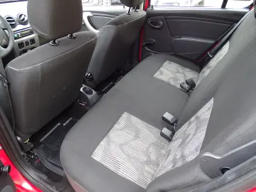 DACIA SANDERO 1.4 MPI 2009