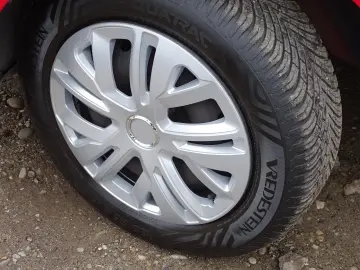 DACIA SANDERO 1.4 MPI 2009