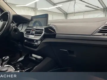 X3 xDrive 20d A LC  AHK HUD PDC RFK SHZ 18  LM