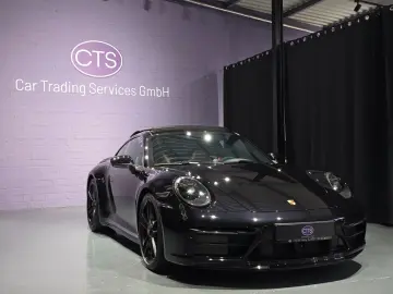 911 Carrera 4 GTS