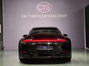 911 Carrera 4 GTS