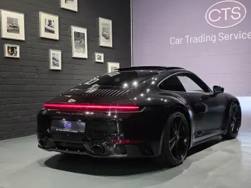 911 Carrera 4 GTS