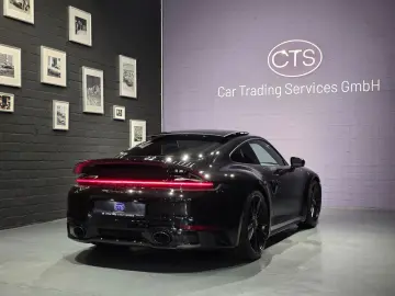 911 Carrera 4 GTS