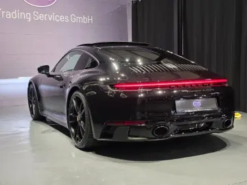911 Carrera 4 GTS
