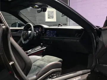 911 Carrera 4 GTS