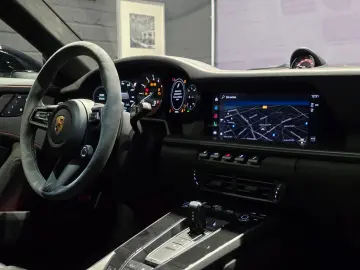 911 Carrera 4 GTS