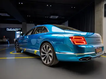 Bentley Flying Spur Azure Hybrid