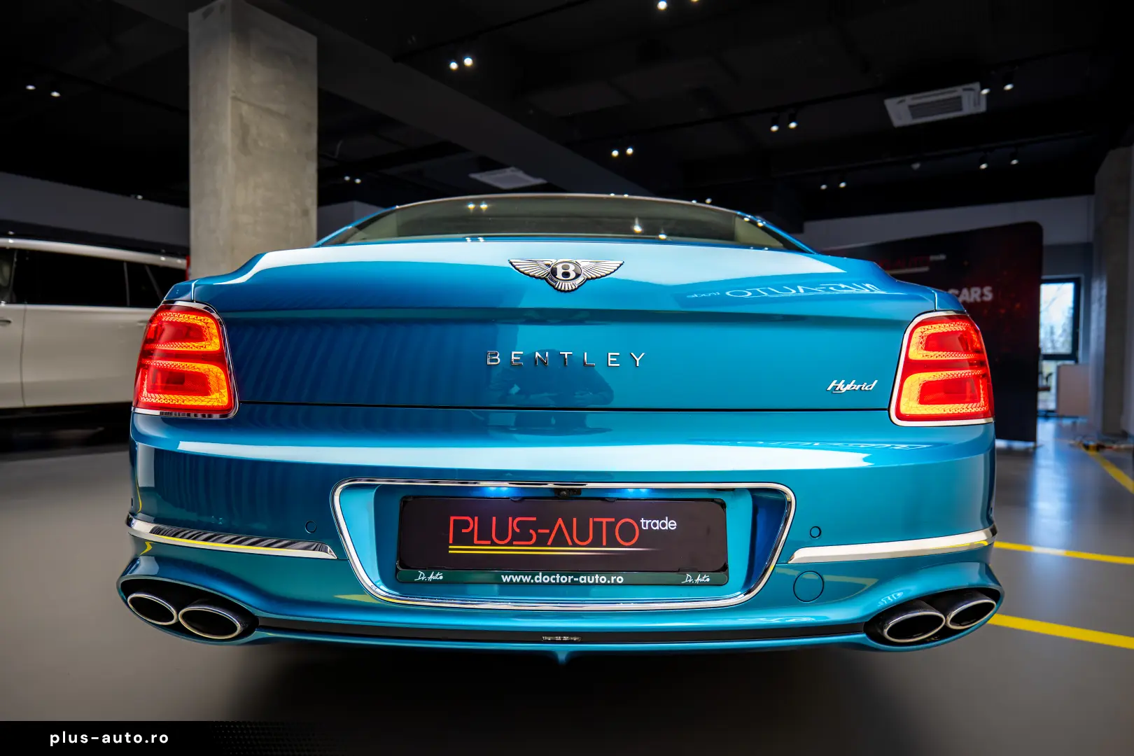 Bentley Flying Spur Azure Hybrid