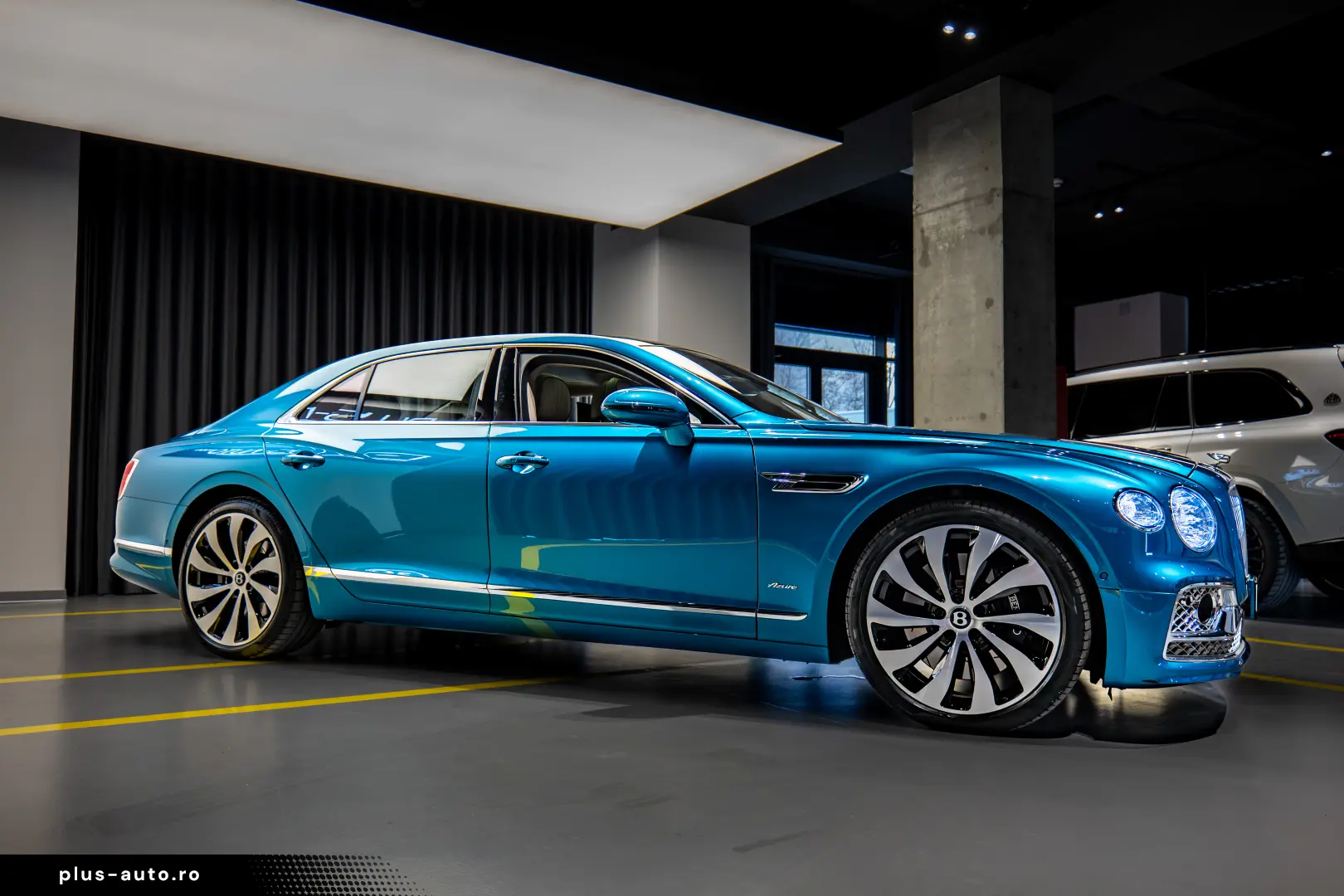Bentley Flying Spur Azure Hybrid