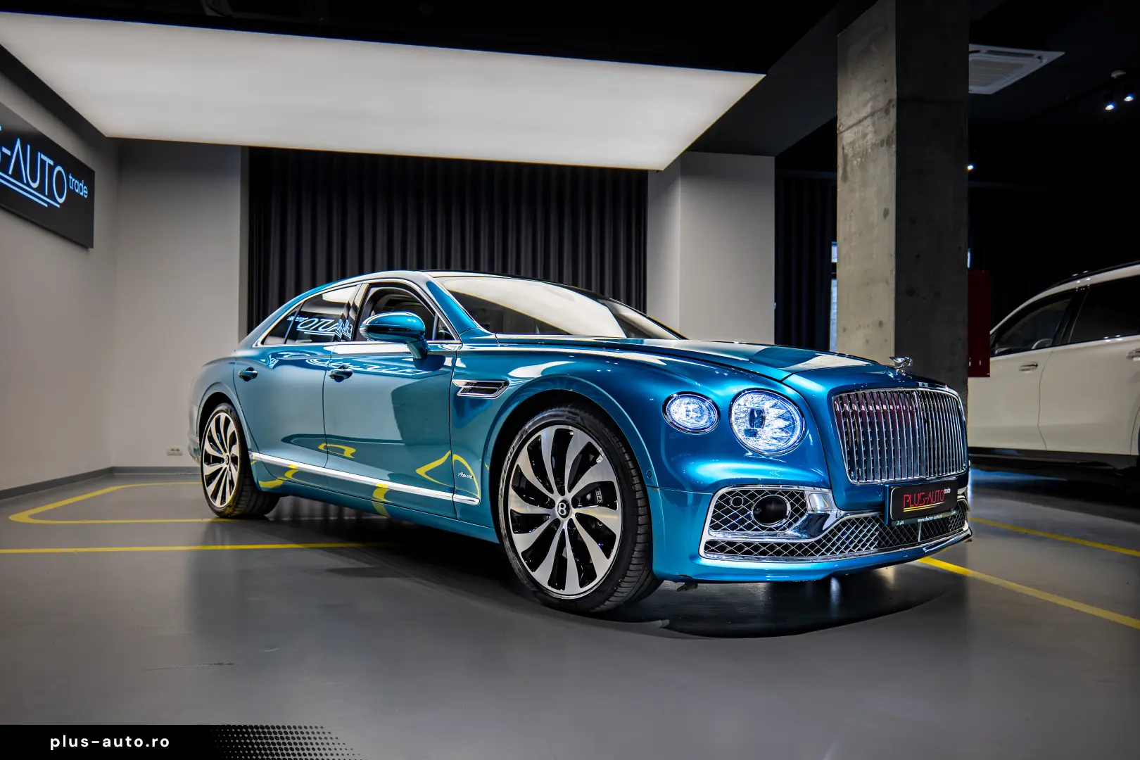 Bentley Flying Spur Azure Hybrid