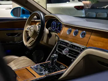 Bentley Flying Spur Azure Hybrid