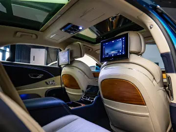 Bentley Flying Spur Azure Hybrid