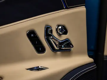 Bentley Flying Spur Azure Hybrid