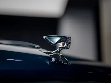 Bentley Flying Spur Azure Hybrid