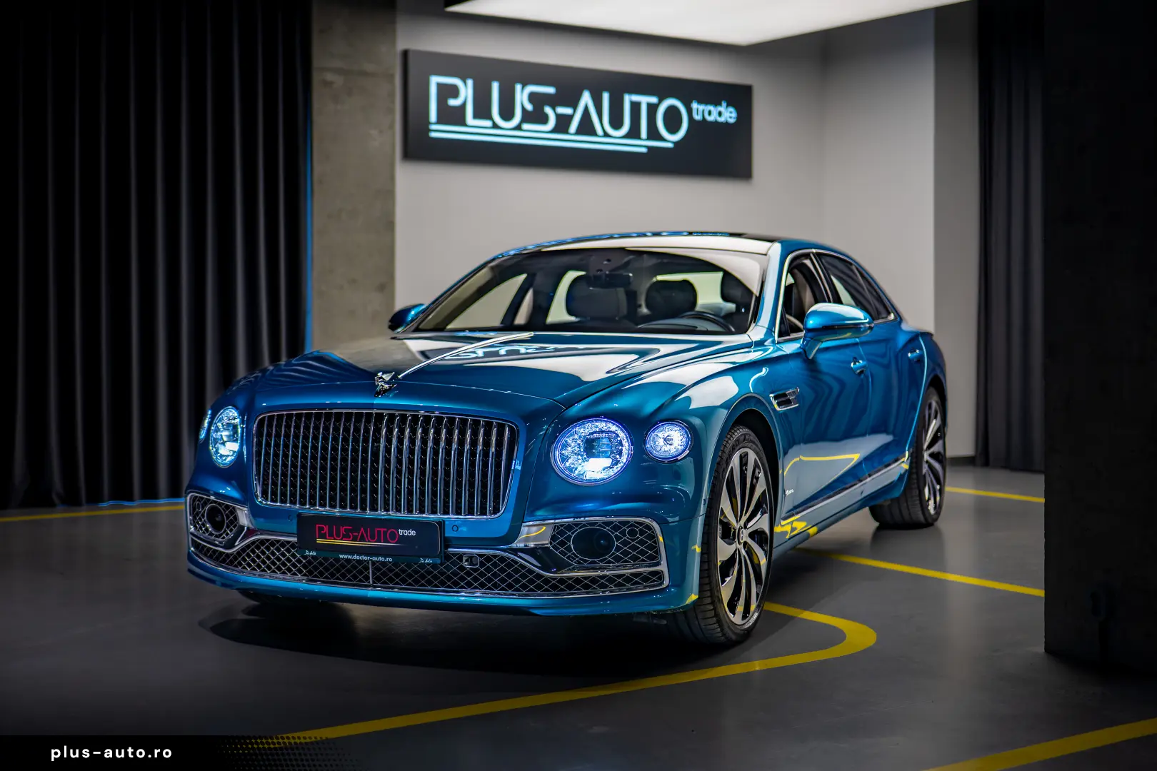 Bentley Flying Spur Azure Hybrid