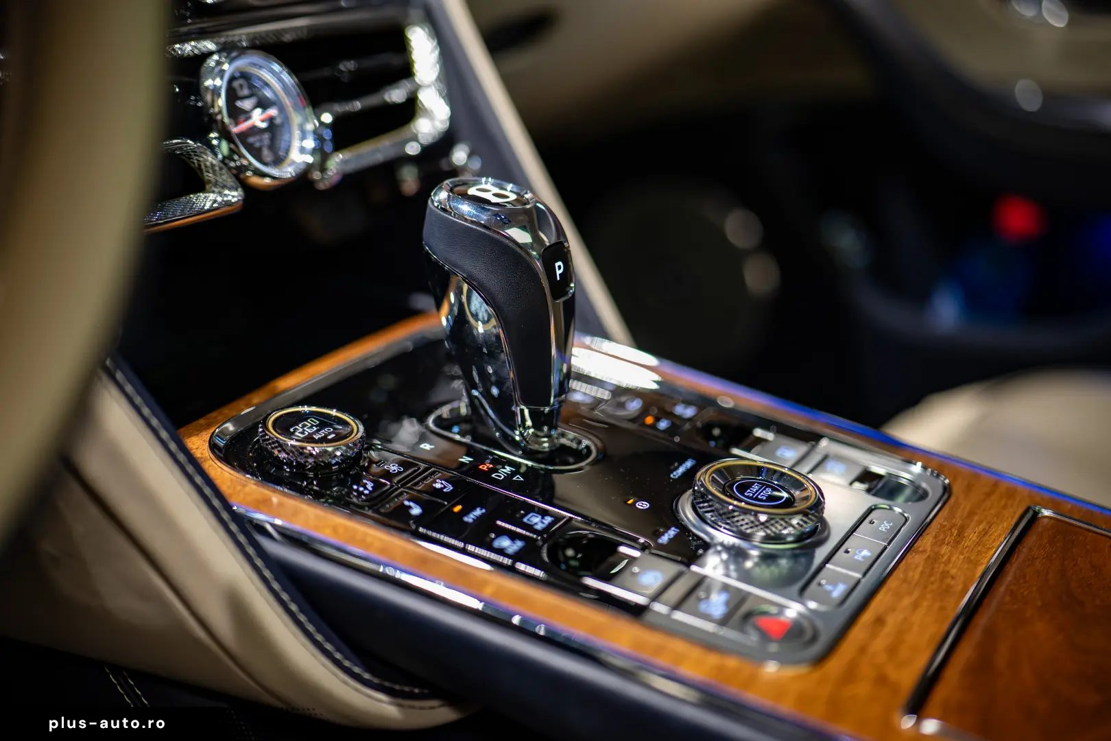 Bentley Flying Spur Azure Hybrid