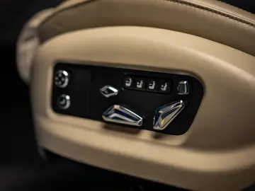 Bentley Flying Spur Azure Hybrid