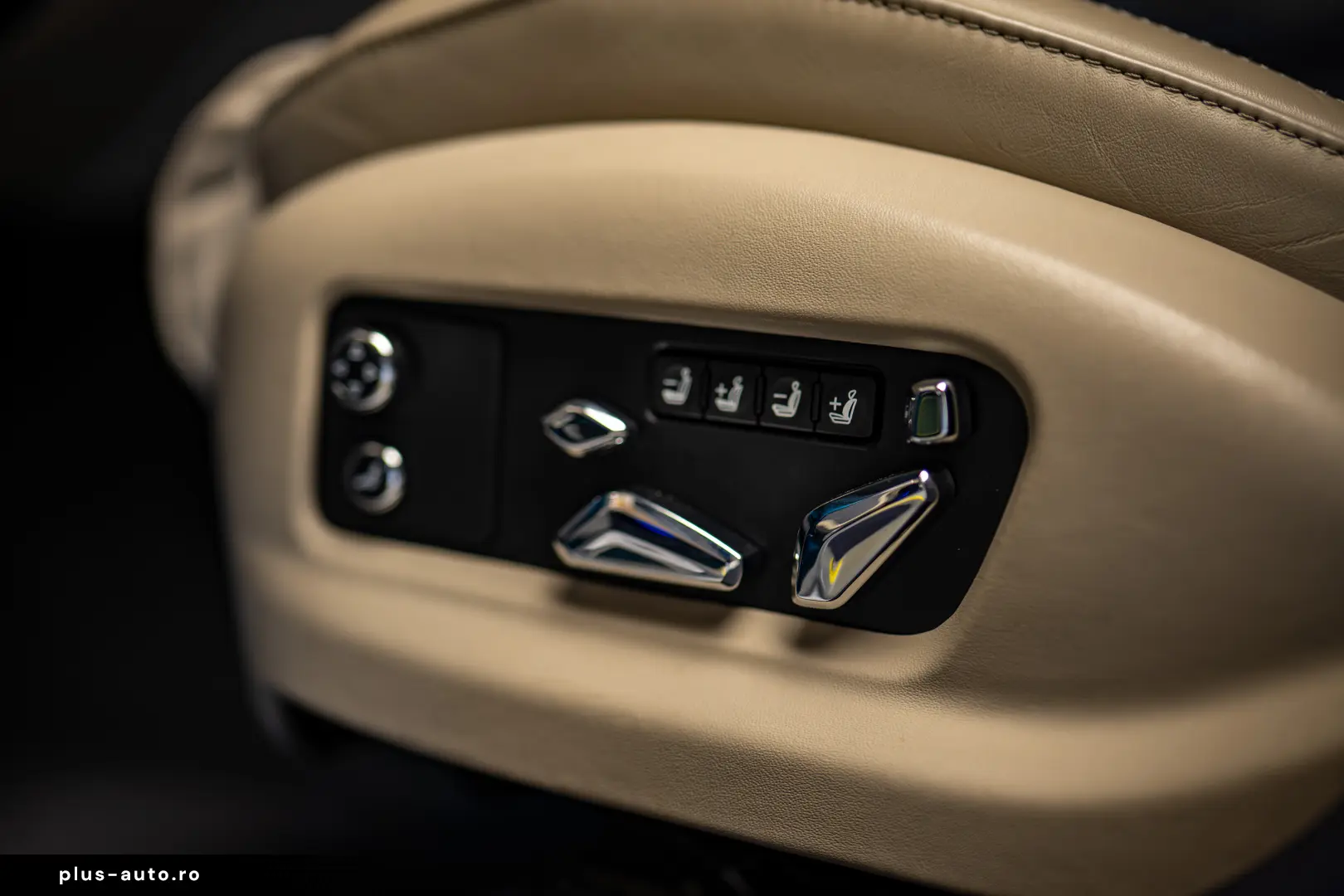 Bentley Flying Spur Azure Hybrid