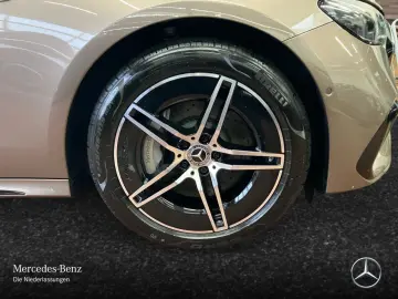 E 300 e AMG Advanced AHK NIGHT DISTR KEY 19  LED