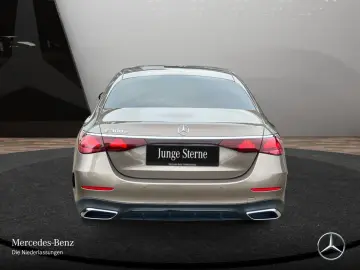 E 300 e AMG Advanced AHK NIGHT DISTR KEY 19  LED