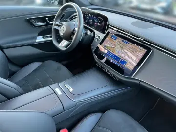 E 200 AMG Pano Night Memory 360 LEDdigi LenkHzg