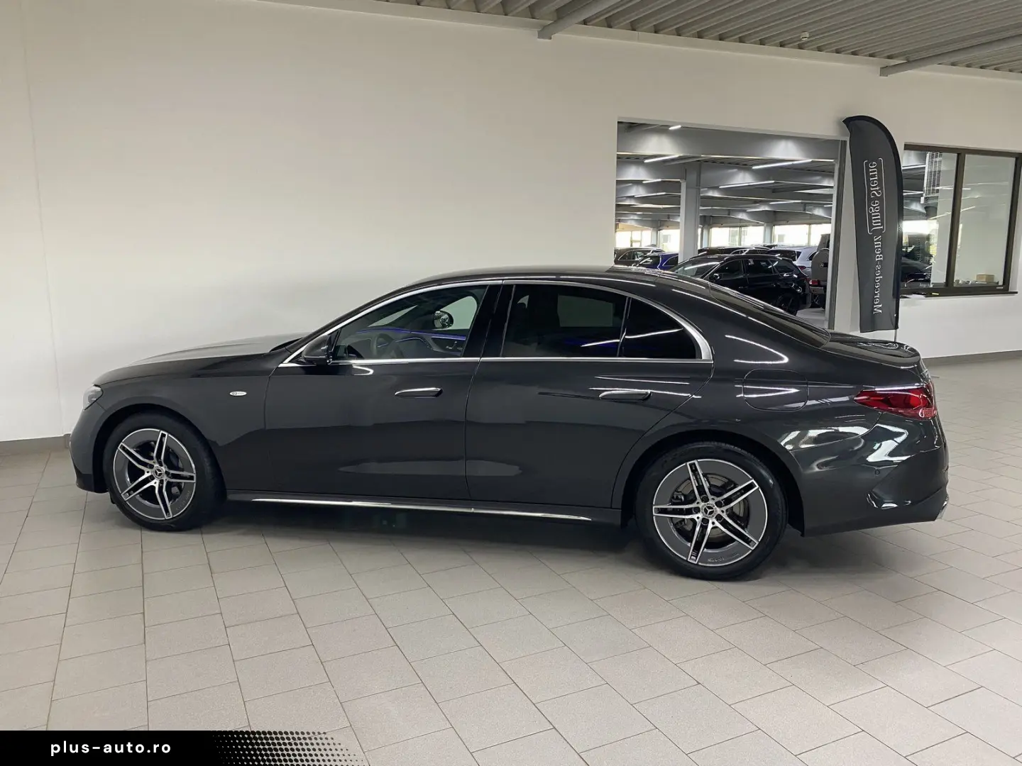 E 300 de 4M AMG DISTR KEY MEMO DIG.LIGHT 360  19