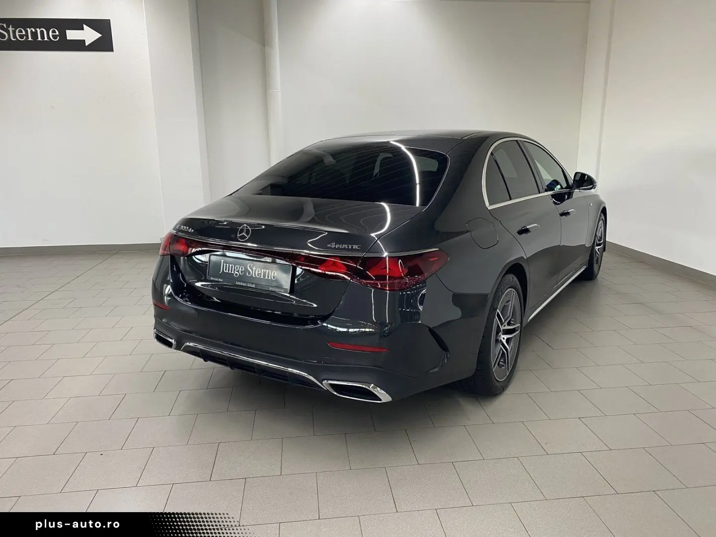 E 300 de 4M AMG DISTR KEY MEMO DIG.LIGHT 360  19