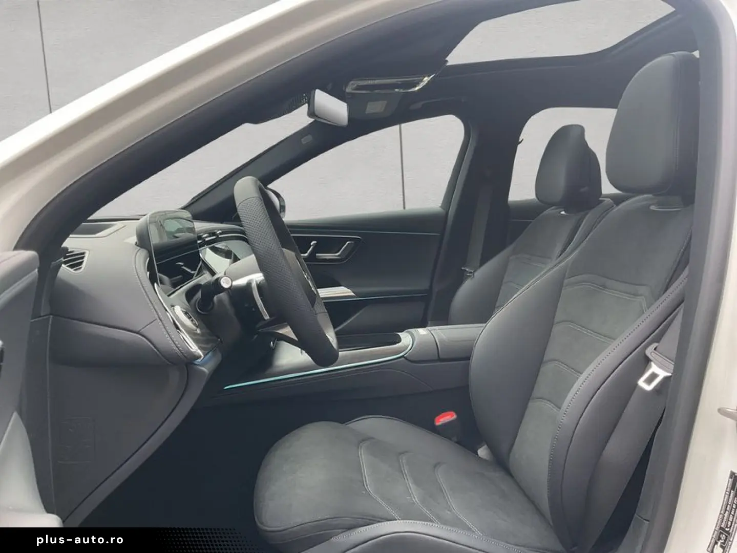 E 200 9G AMG NightP Pano HUD Burmester AHK