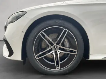 E 200 9G AMG NightP Pano HUD Burmester AHK