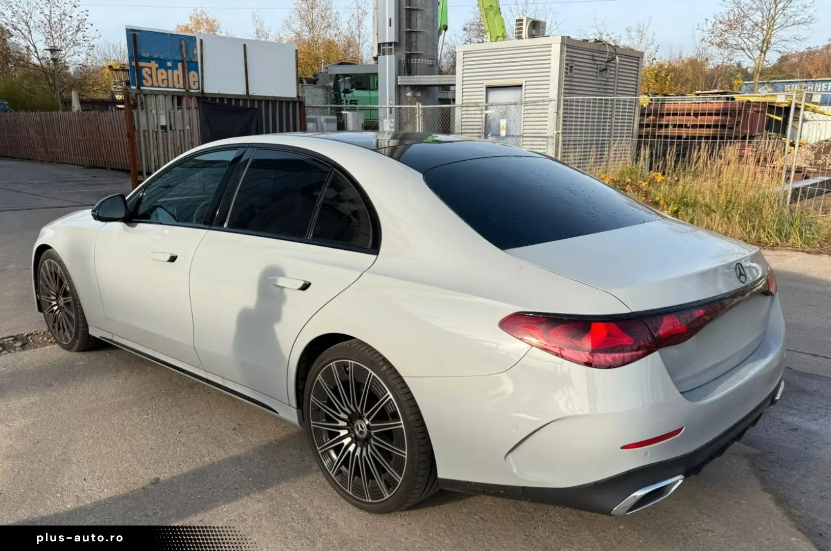 E 220 d 4Matic AMG Line Premium Plus VOLL 21 ALU