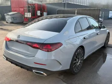 E 220 d 4Matic AMG Line Premium Plus VOLL 21 ALU