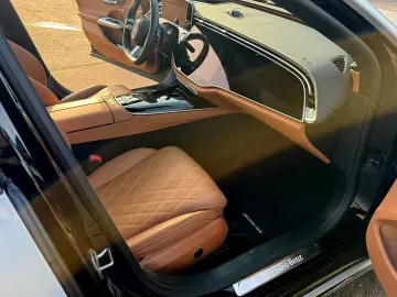 E 220 d 4Matic AMG Line Premium Plus VOLL 21 ALU