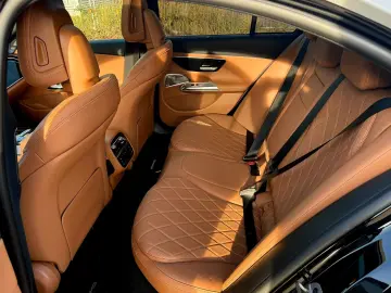 E 220 d 4Matic AMG Line Premium Plus VOLL 21 ALU