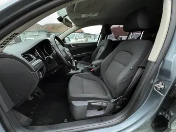 SKODA Superb 2.0 TDI DPF Elegance