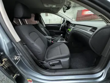 SKODA Superb 2.0 TDI DPF Elegance