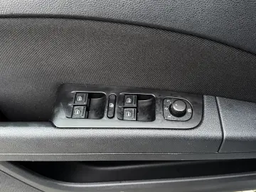 SKODA Superb 2.0 TDI DPF Elegance