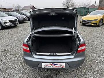 SKODA Superb 2.0 TDI DPF Elegance