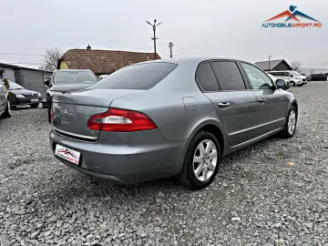 SKODA Superb 2.0 TDI DPF Elegance