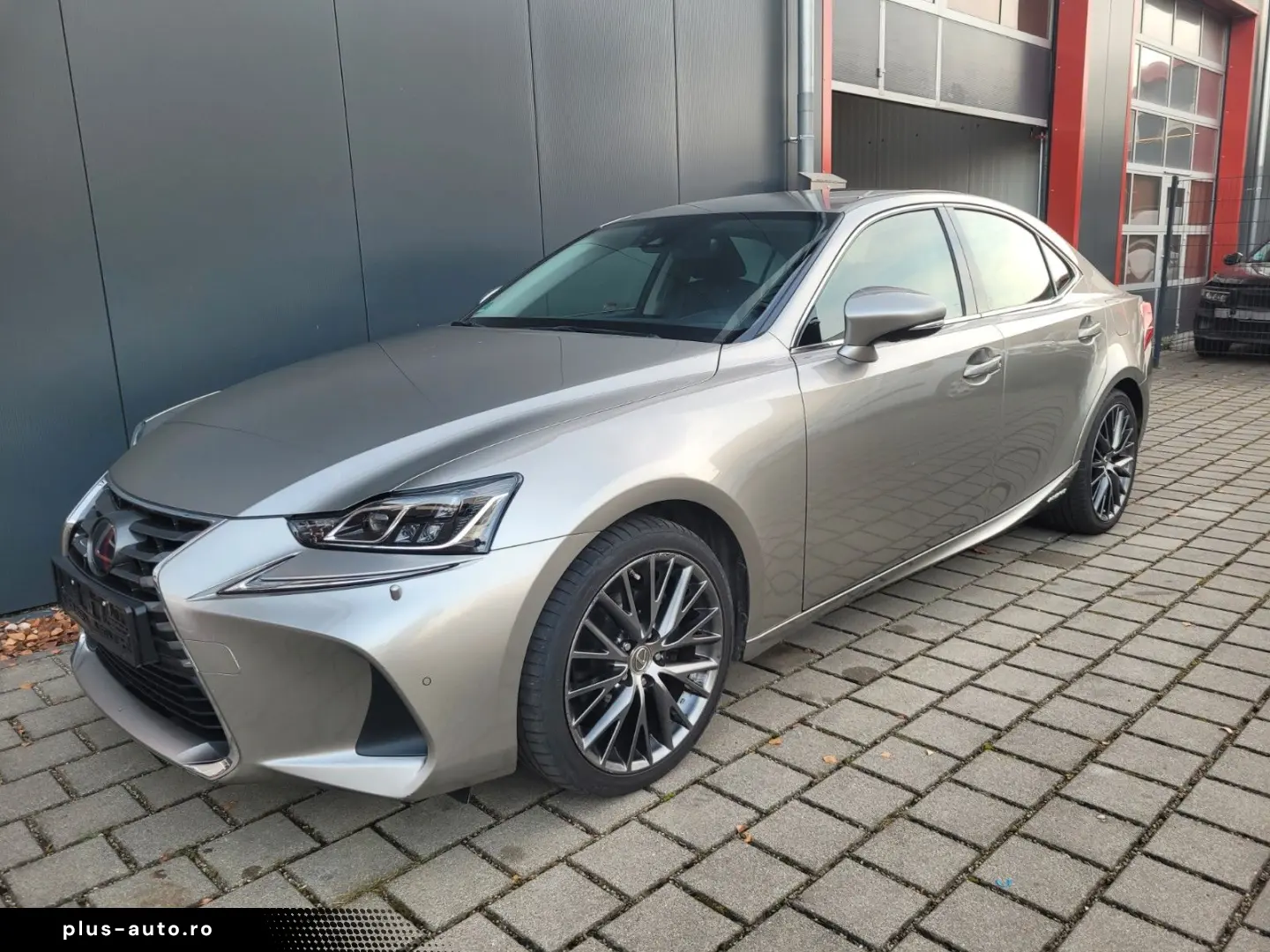 IS 300h Hybrid Inspektion-HU Neu