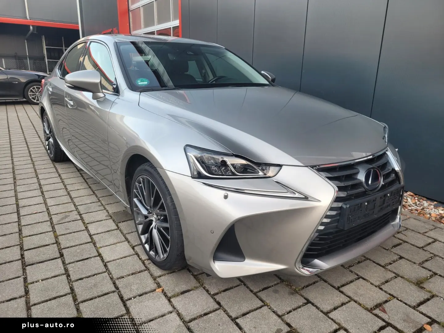 IS 300h Hybrid Inspektion-HU Neu