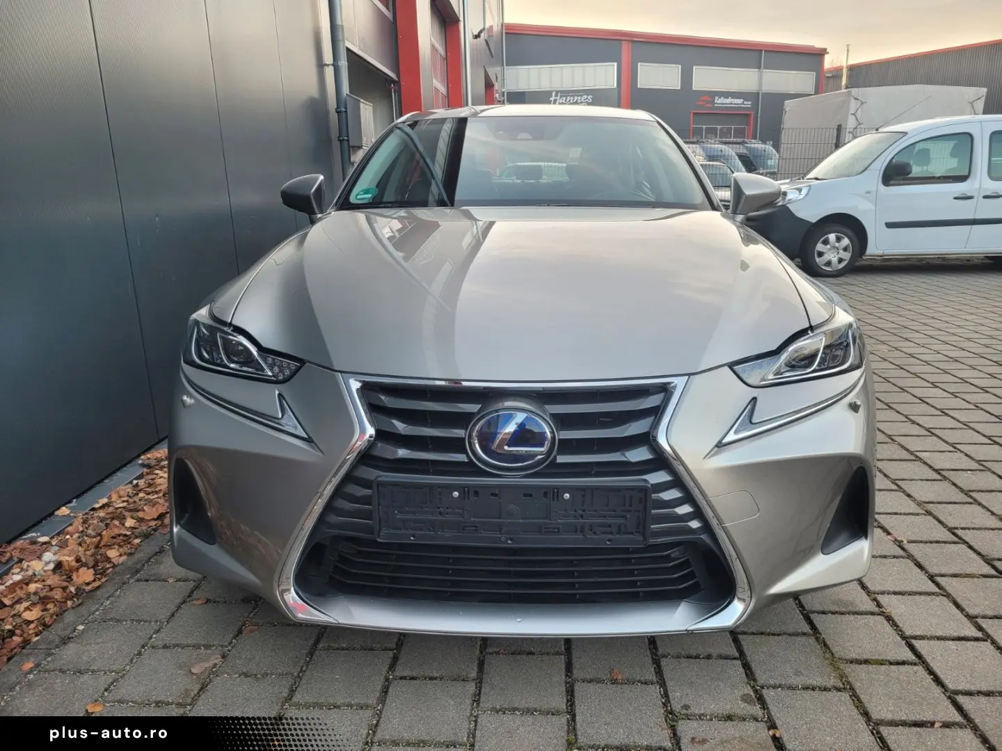 IS 300h Hybrid Inspektion-HU Neu