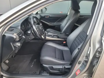 IS 300h Hybrid Inspektion-HU Neu