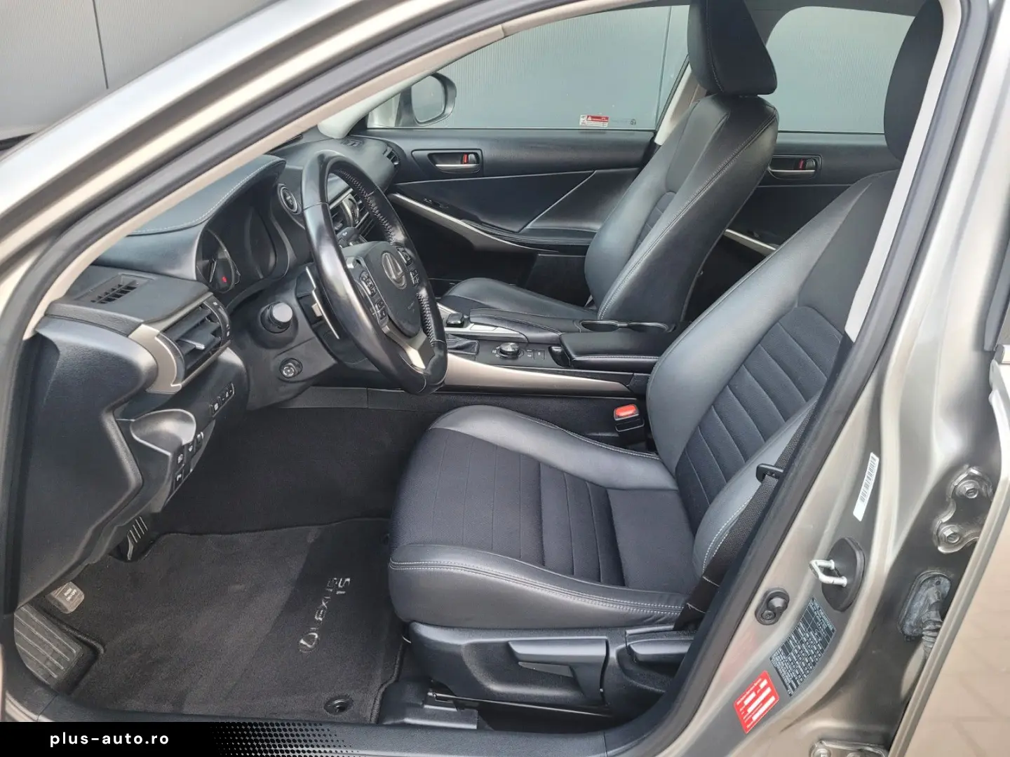 IS 300h Hybrid Inspektion-HU Neu