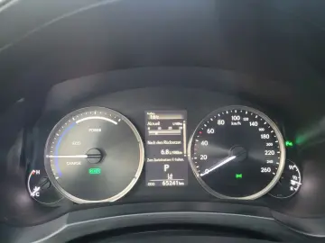 IS 300h Hybrid Inspektion-HU Neu