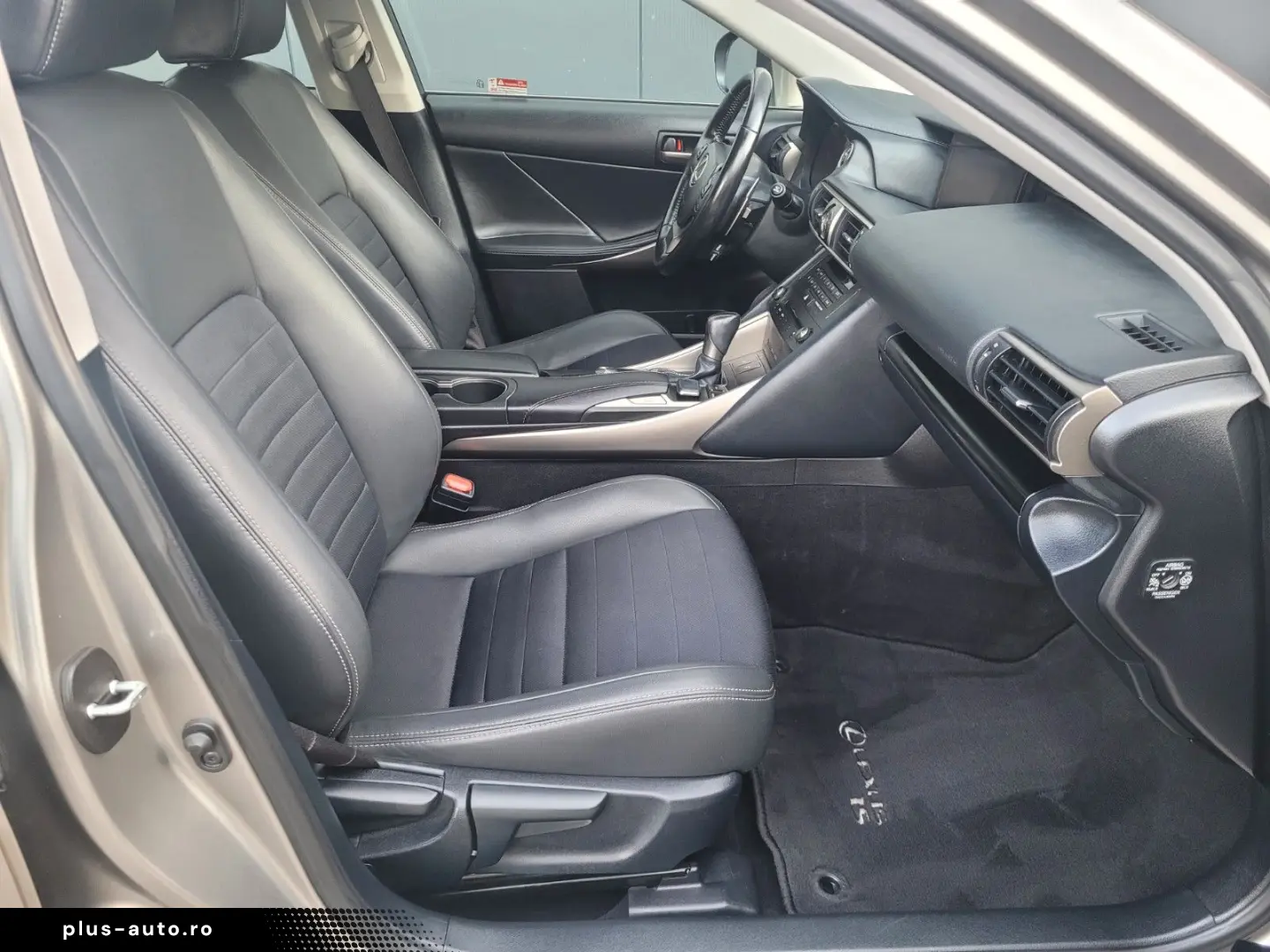 IS 300h Hybrid Inspektion-HU Neu