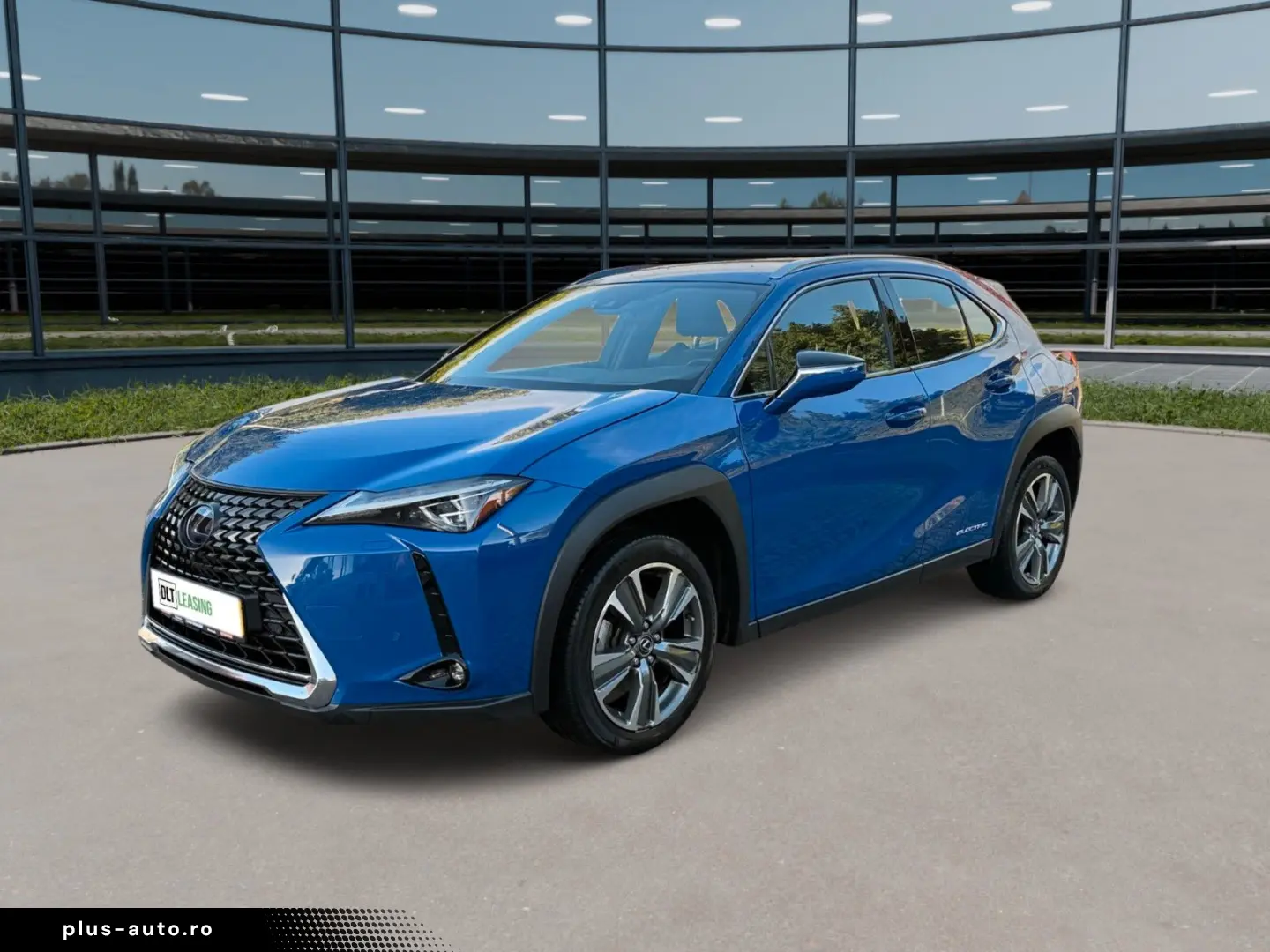 UX 300 e Mark and Livingston