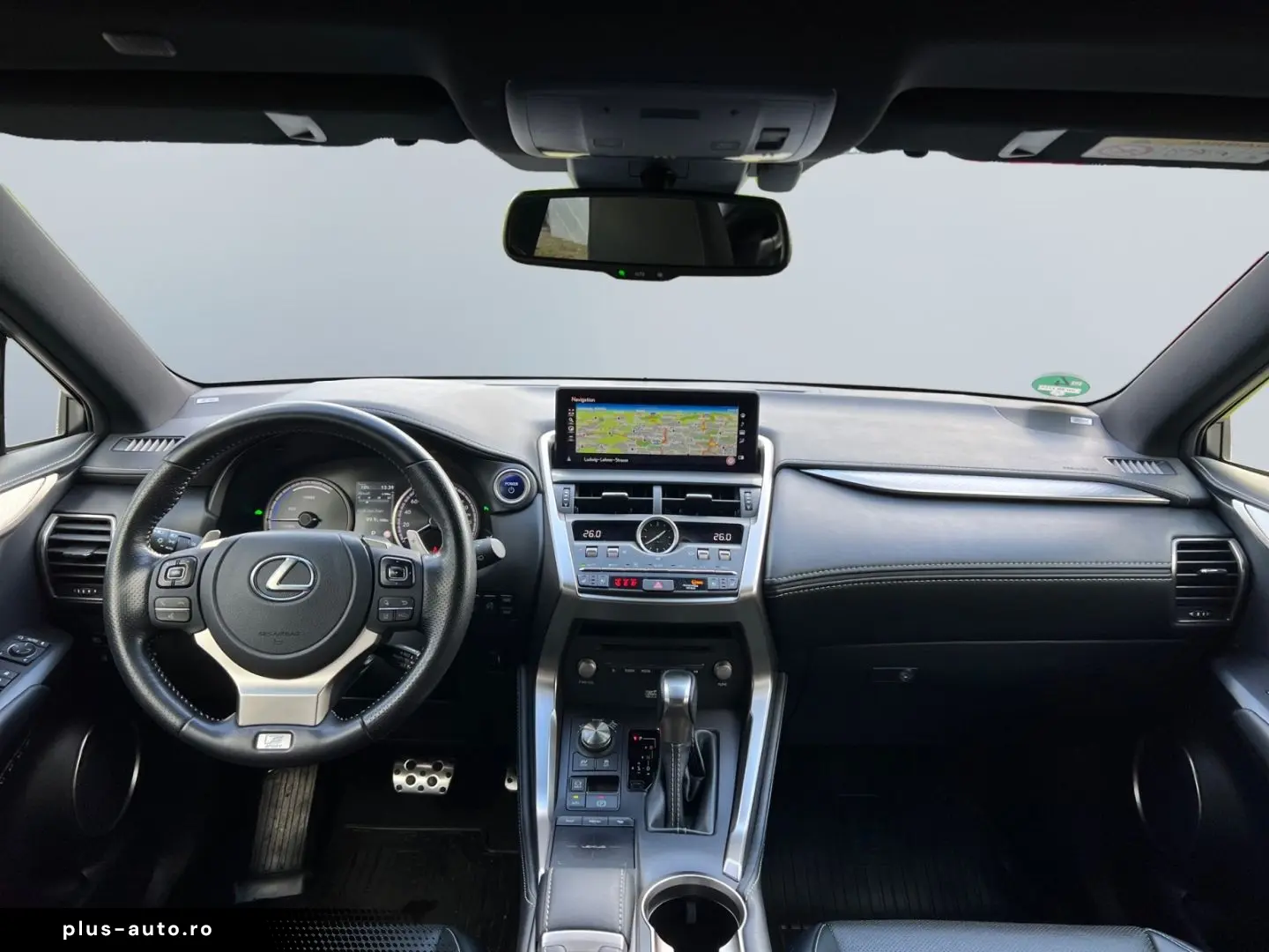 NX 300h E-FOUR F SPORT  Matrix 360  Levinson Pan