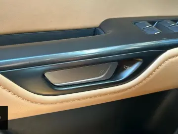 NX 450h Executive AWD Plug-In DigTacho 360Grad